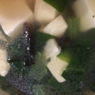 青梗菜とキクラゲと豆腐のスープ